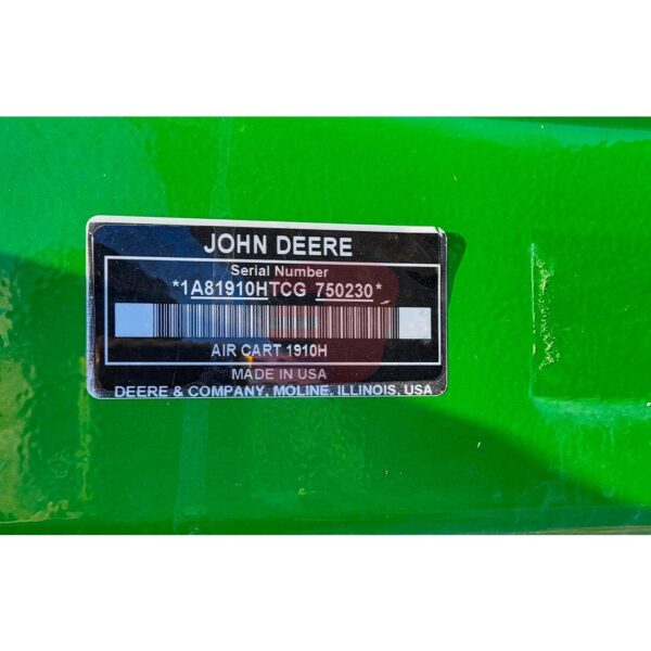 John Deere 1890 No-Till Drill and John Deere 1910 Air Cart