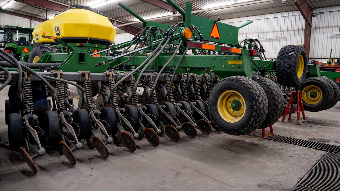 JD-air-seeder-2024-03-15-at-12.28