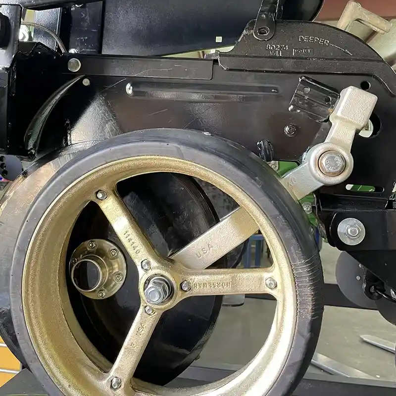 Norseman Gauge Wheel Arm Kit - Red E