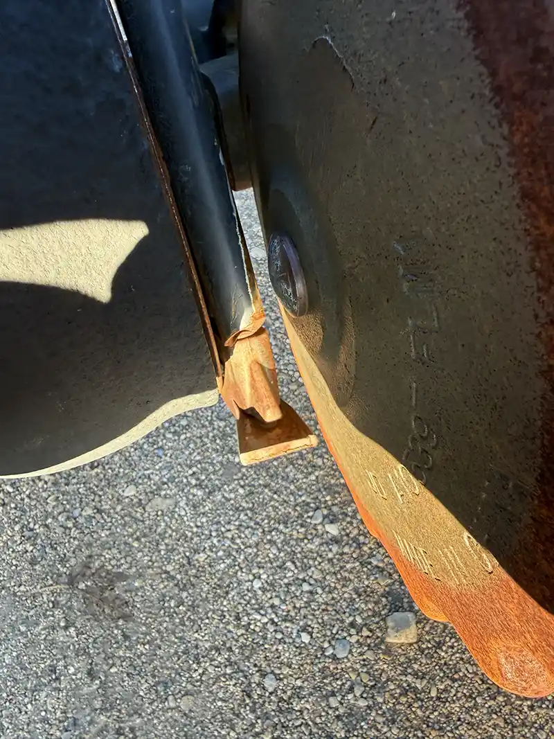 1910 550 bushel JD Hydraulic Drive, Section command For sale