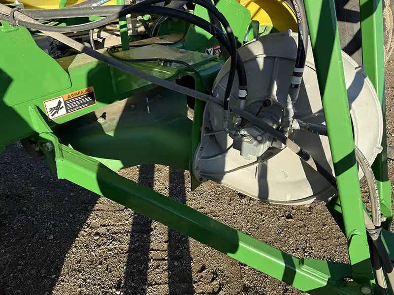 1910 550 bushel JD Hydraulic Drive, Section command For sale